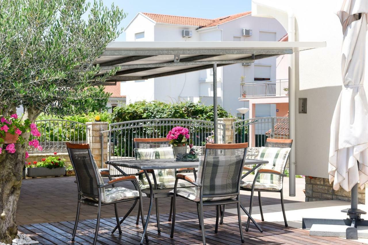 Apartmani Bosa 자다르 외부 사진