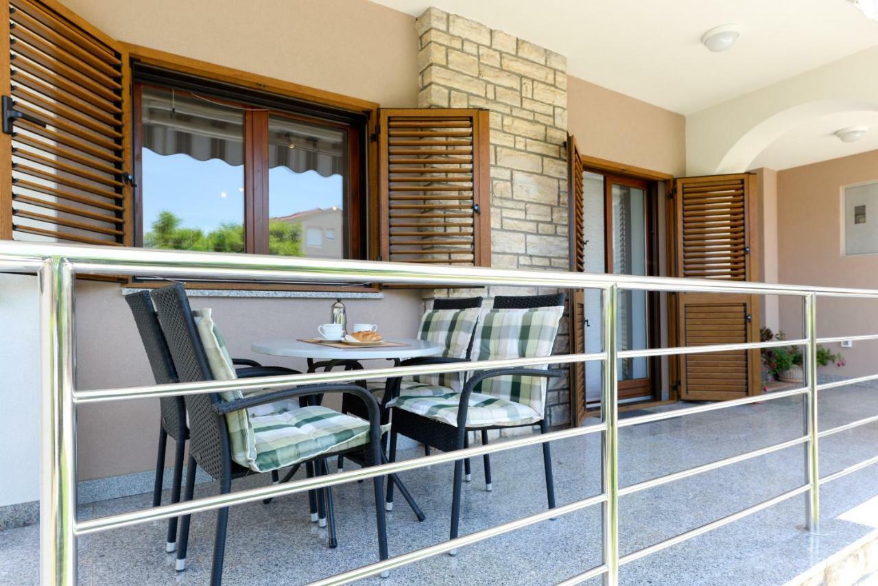 Apartmani Bosa 자다르 외부 사진