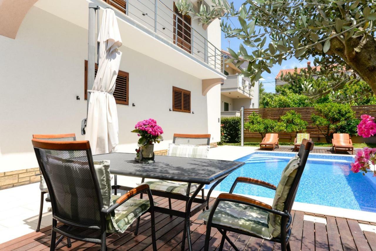 Apartmani Bosa 자다르 외부 사진