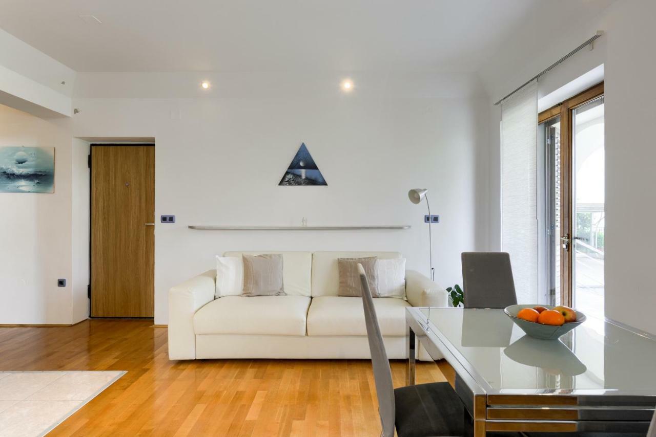 Apartmani Bosa 자다르 외부 사진