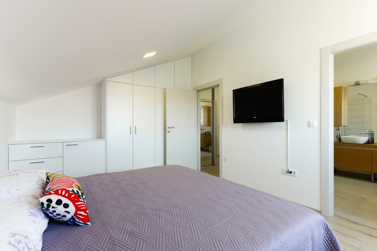 Apartmani Bosa 자다르 외부 사진