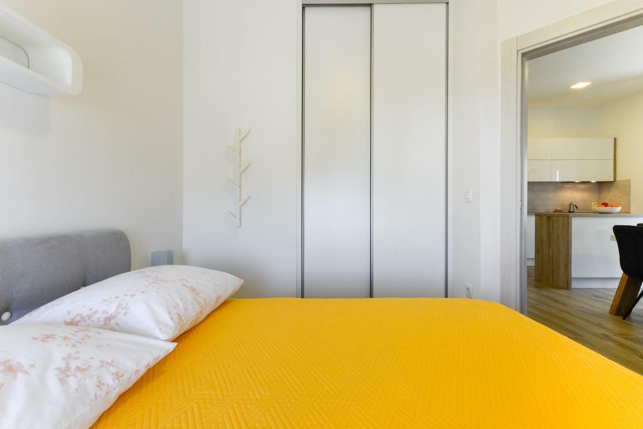 Apartmani Bosa 자다르 외부 사진