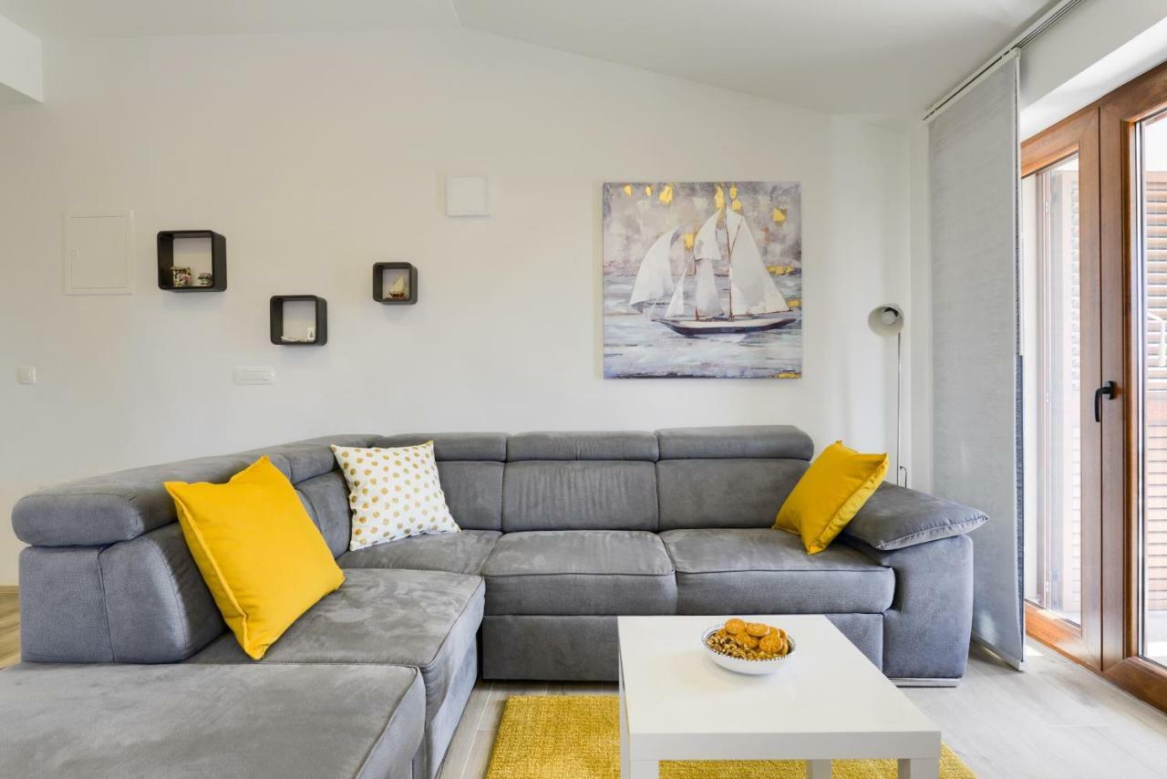 Apartmani Bosa 자다르 외부 사진